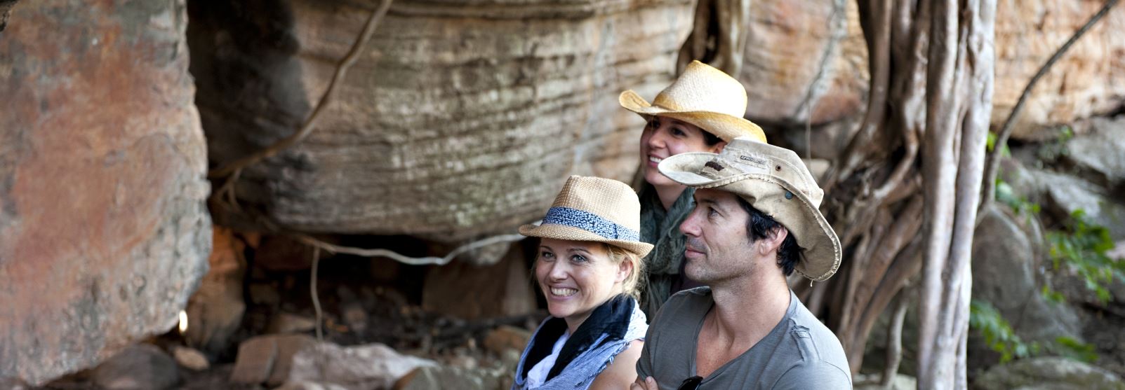 People enjoying our Arnhem Land Day Tour at Injalak Hill